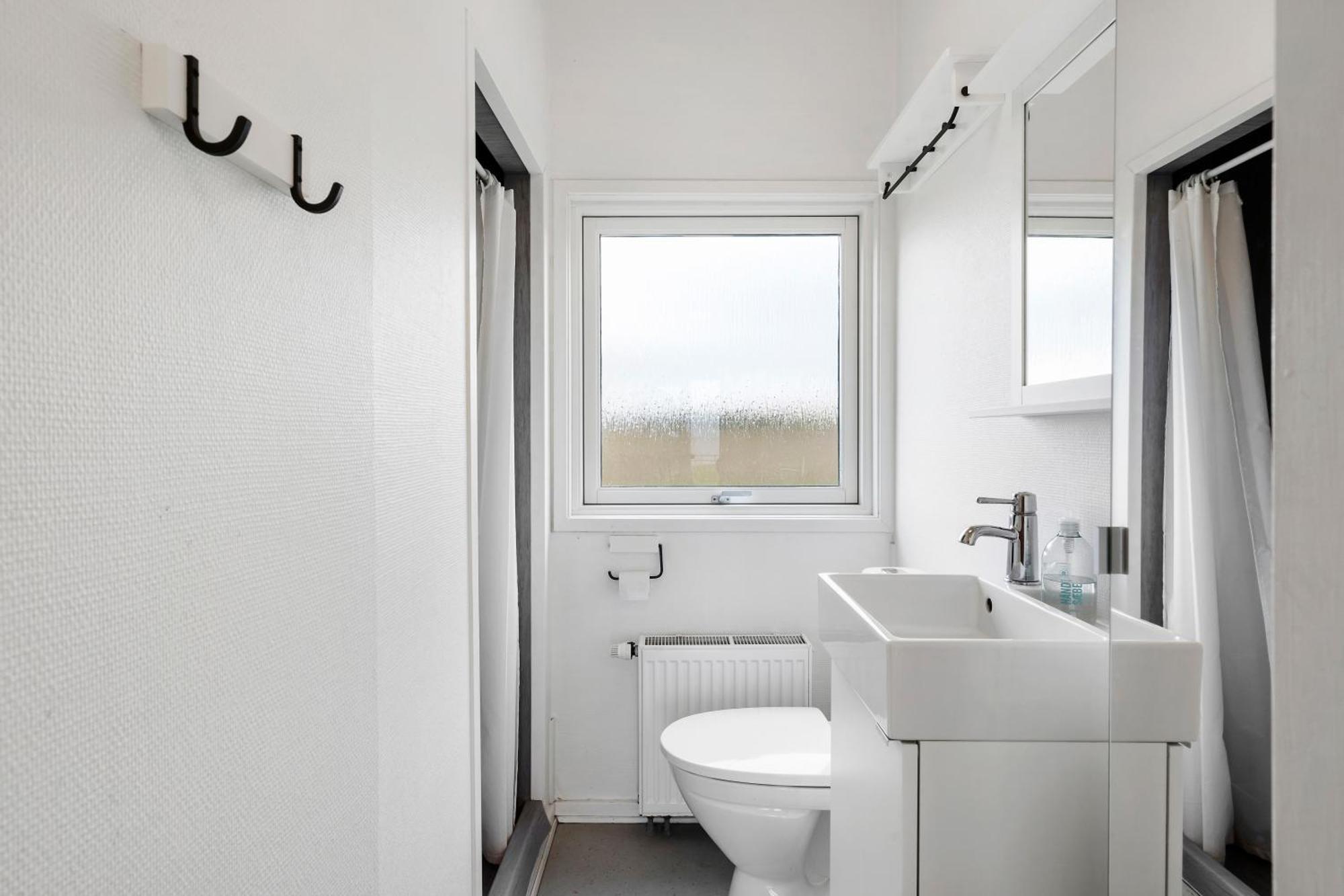 Immaculate 2-Bed House At The Beach 12H Brenderup Экстерьер фото
