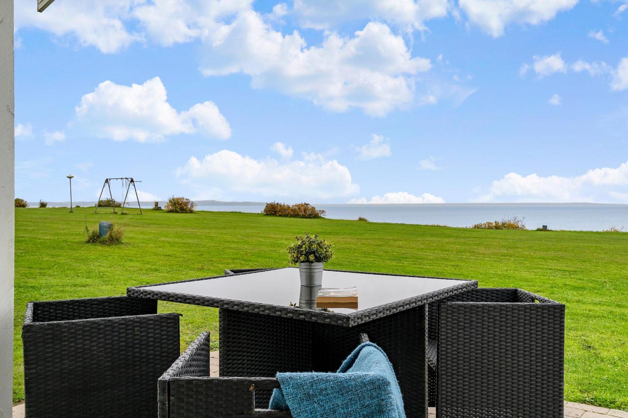 Immaculate 2-Bed House At The Beach 12H Brenderup Экстерьер фото